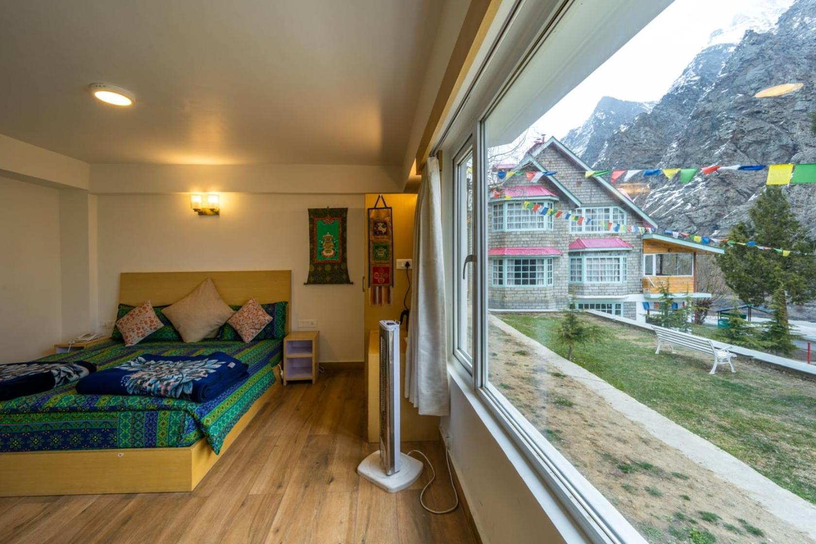 Gemoor Khar- Manor House Bed & Breakfast Jispa Exterior photo