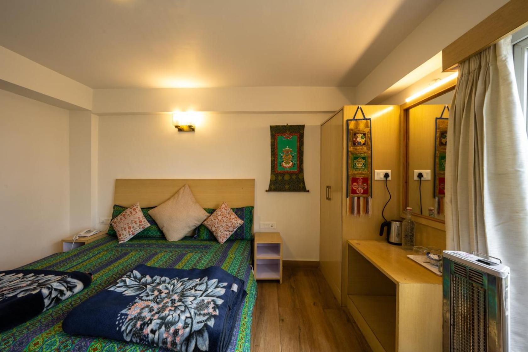 Gemoor Khar- Manor House Bed & Breakfast Jispa Exterior photo