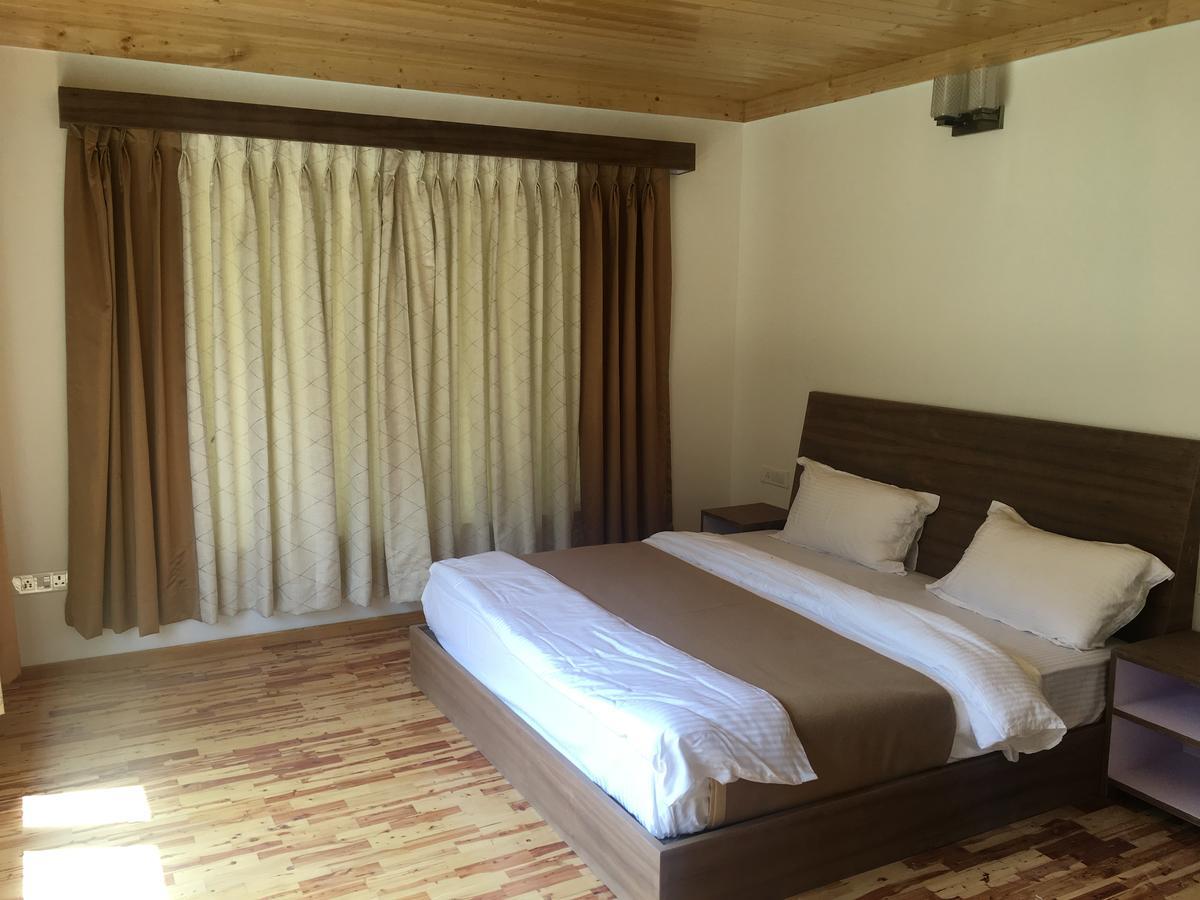Gemoor Khar- Manor House Bed & Breakfast Jispa Exterior photo